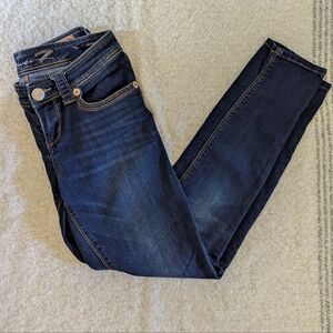 Seven 7 Skinny Jeans Size 6 With Fun Little Embellishments Super Soft